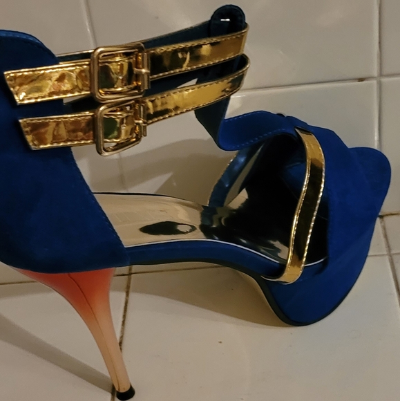 New Ombre 👠Heels - Picture 2 of 8